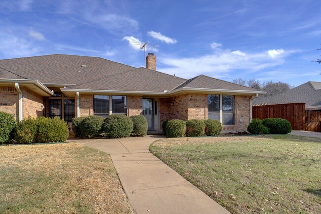 Photo - 5207 Ledgestone Dr Casa Adosada