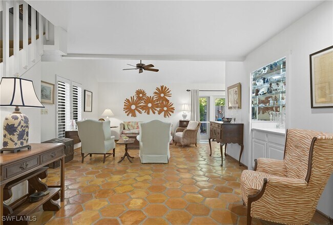 Photo - 1251 Solana Rd Unidad G4