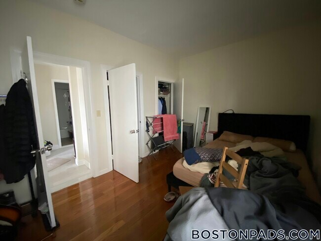 Photo - 1283 Commonwealth Ave Unidad 5