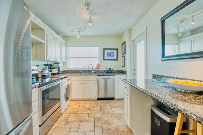 Photo - 2829 NE 33rd Ct Unidad 506