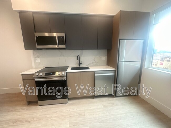 Building Photo - 720-720 K. L. O. Rd