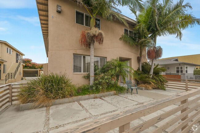 Building Photo - 11894 Eucalyptus Ave Unit A Rental