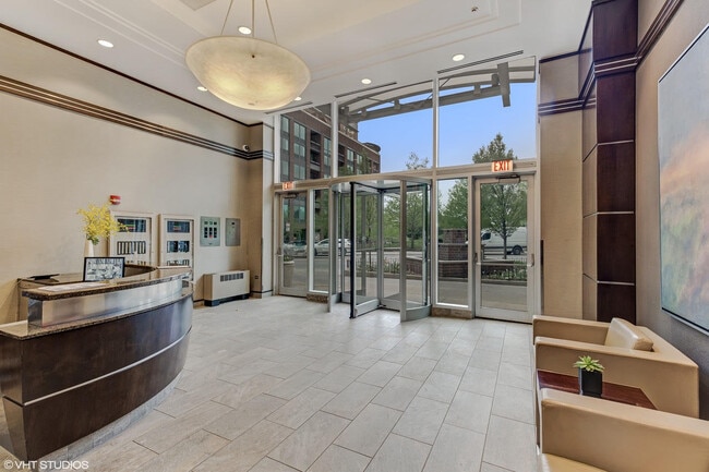 Photo - 645 N Kingsbury St Unit 1703