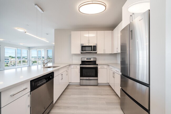 Photo - 16 Bennett St Unit 405