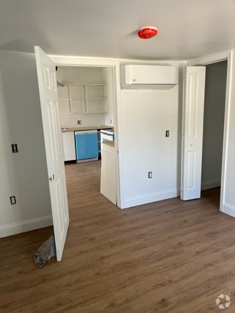 Building Photo - 4215 Mission Rd Rental