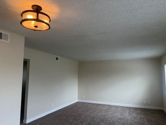 Photo - REMODELED 2 BED UNIT W/ GARAGE!