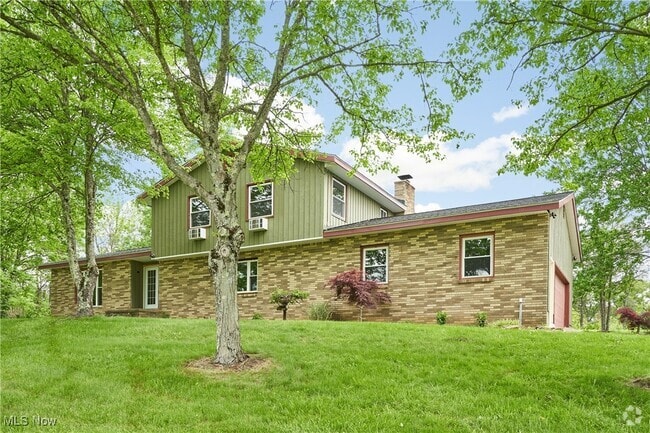 Building Photo - 2635 Martin Rd Rental