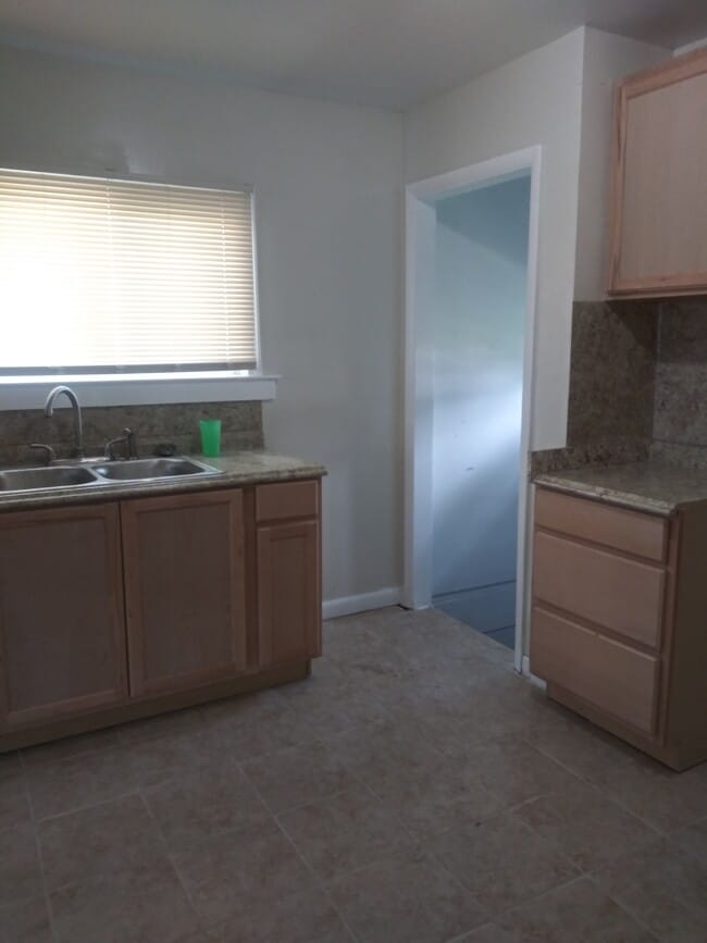 Photo - 12628 Whitcomb