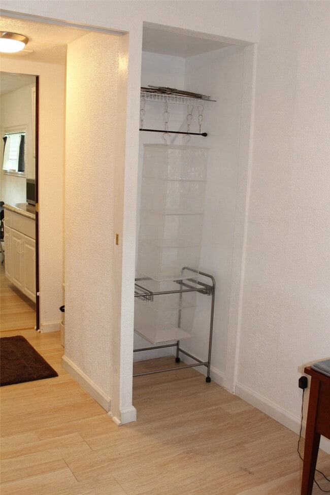 Photo - 3425 Southwestern