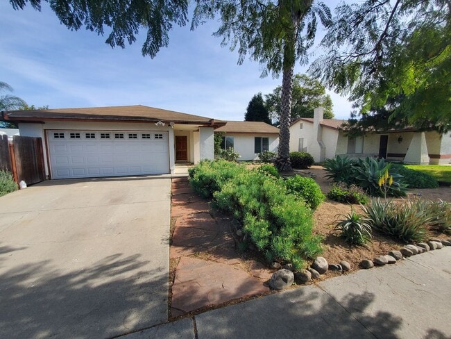 Photo - North Oxnard Lovely Home For Rent 3 Bedrooms and 2 bathrooms