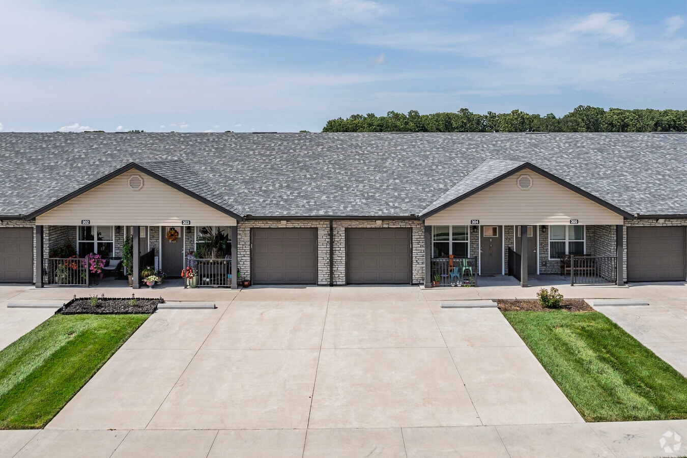 Photo - Logan West Apartments