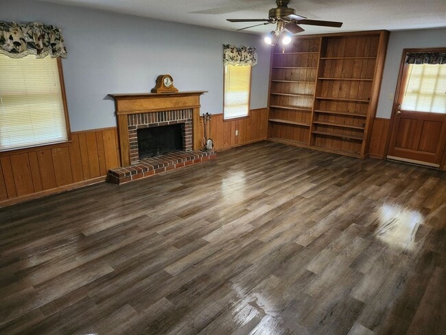 6067 Browntown Rd