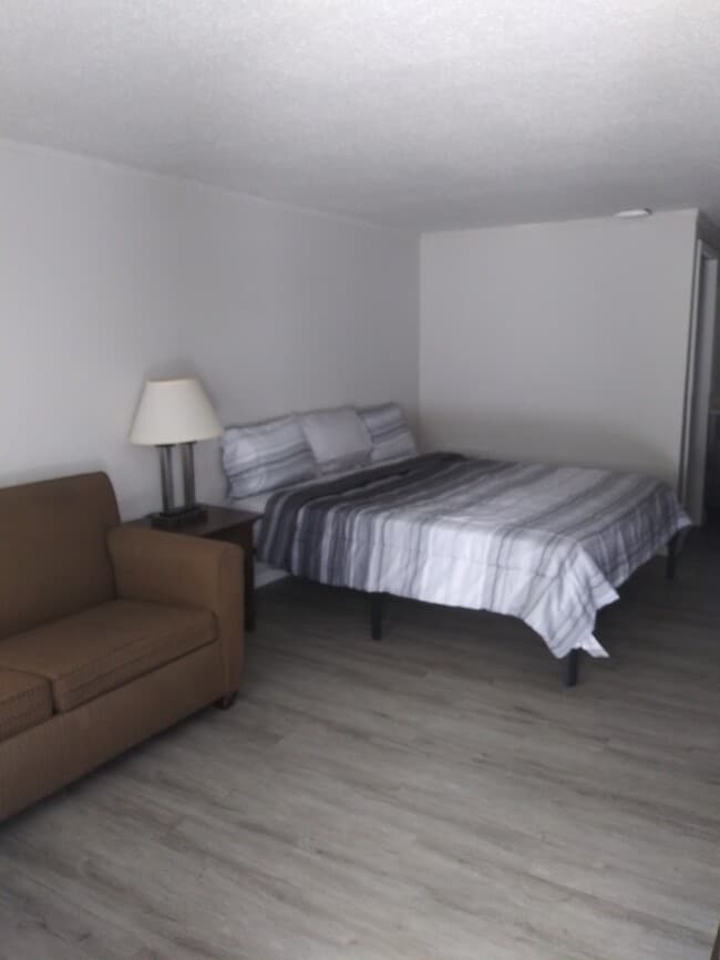 KING UNIT WITH SOFA BED - NextGen Suites