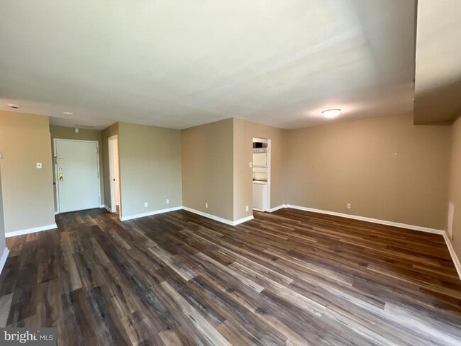 Photo - 12001 Old Columbia Pike Unit 315