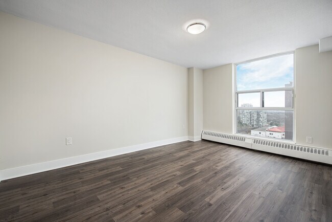 Photo - Minerva Gardens