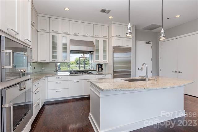 Photo - 1100 Metropolitan Ave Condo Unit 311