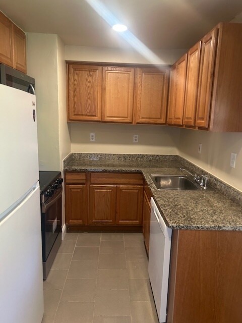 Photo - 1549 Fort Dupont St SE