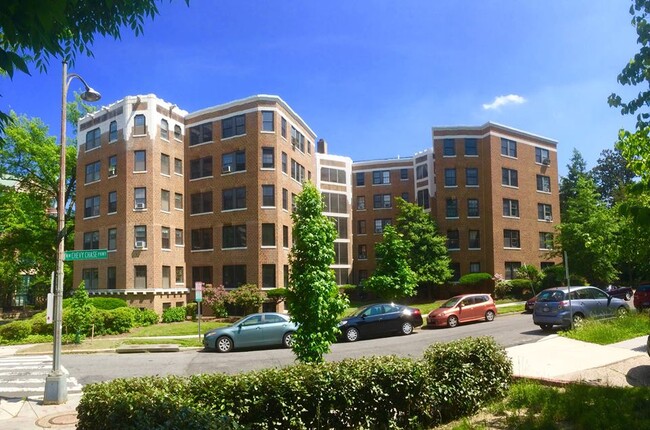 Building Photo - 5130 Connecticut Ave NW Rental