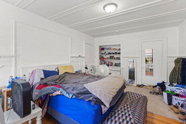 1462 Commonwealth Ave