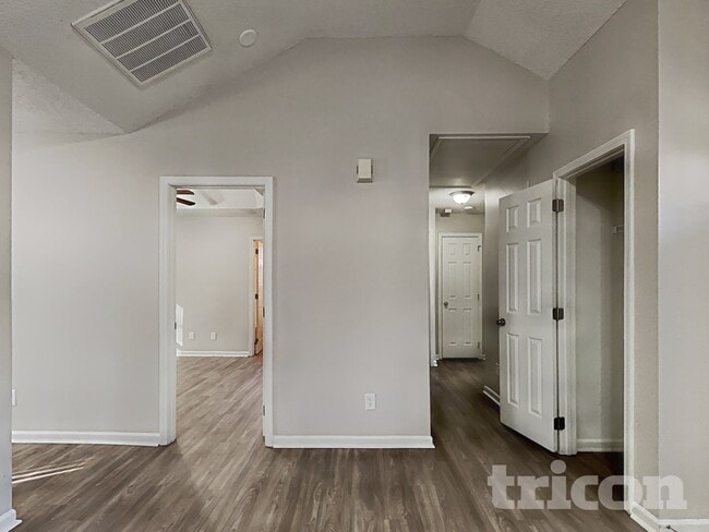 Photo - 9408 Northwoods Forest Dr