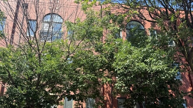 Photo - 420 N Noble St