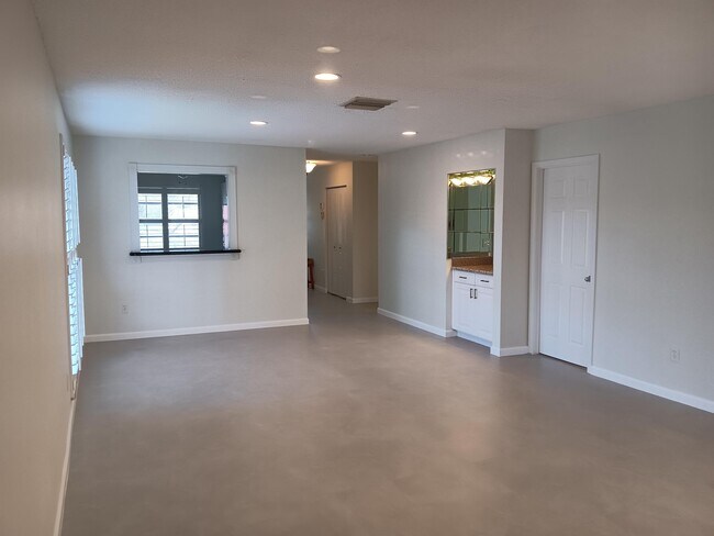 8045 Eastlake Dr Unit 1-g