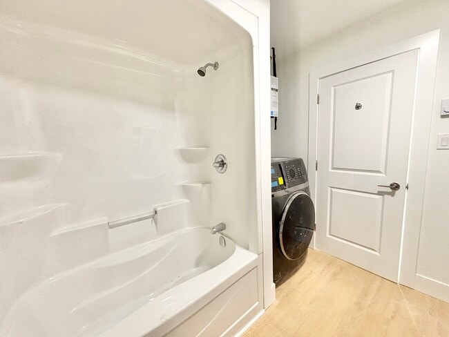 Photo - 124 Wallace Ave Unité 1-Bed