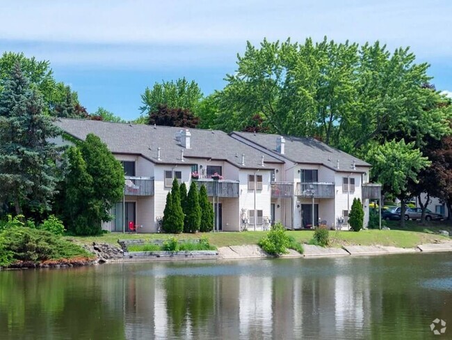 Building Photo - Old Farm Shores Rental