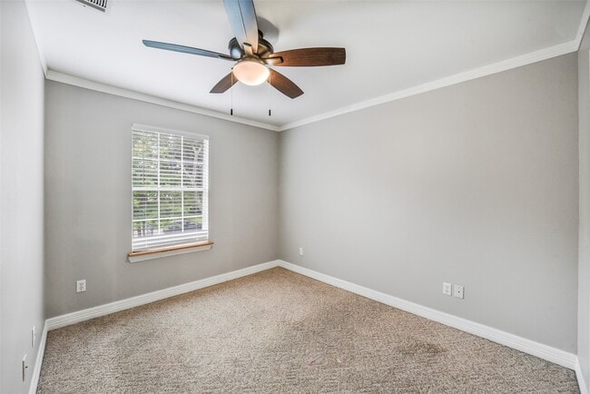 Photo - 16302 Crossfield Dr