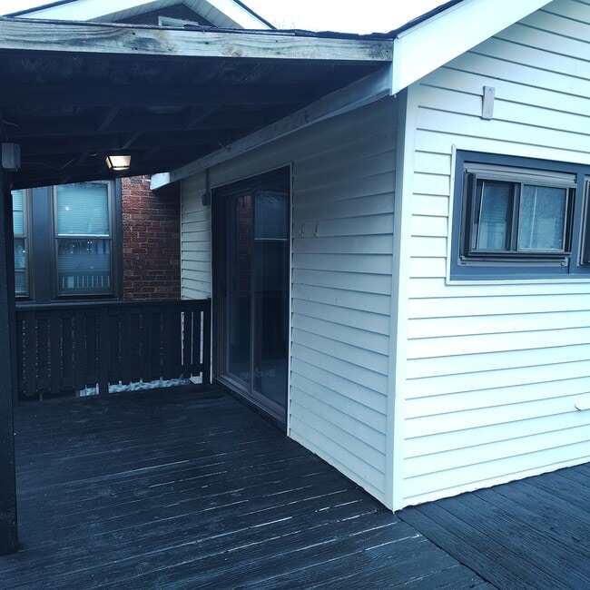 Photo - 701 Pemberton Pl