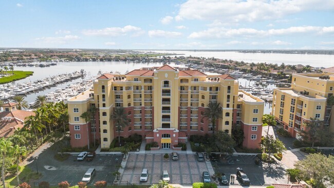 Building Photo - Gorgeous 2/2 + Den at Laguna in Riviera Du... Unit 302 Rental