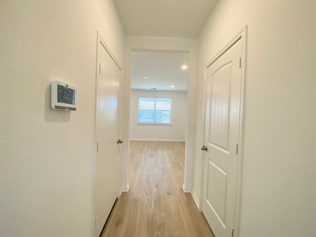 Photo - 432 Brody Ln