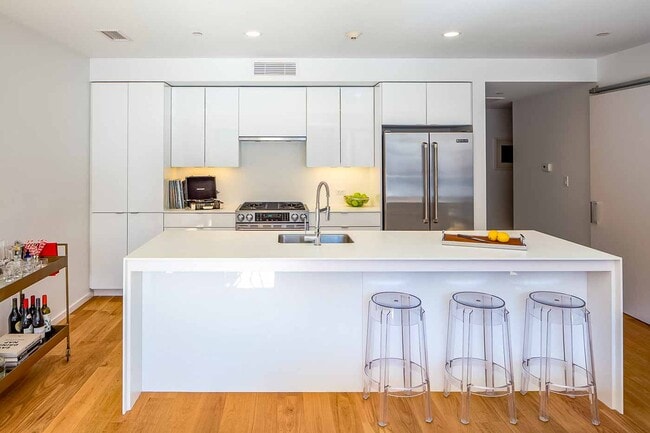26 West Broadway's Model Apartment