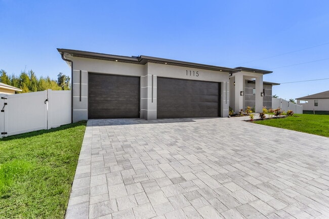 Photo - 1115 NW 25th Ave