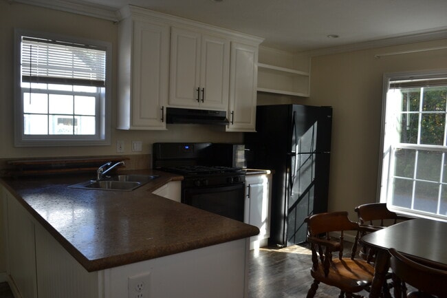 Photo - 18 Colbath St