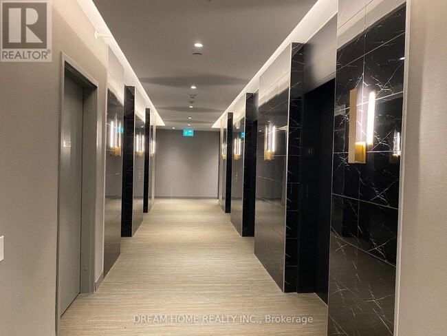 Photo - 950 Portage Pkwy Unit 2108