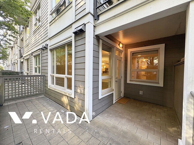 Photo - Edge 1 Bedroom Apartment Rental 220-13897 ... Unit 220