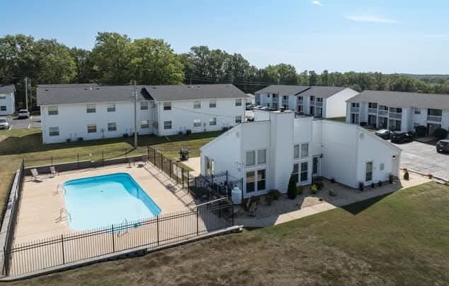Photo - 321 Cedarview Ct
