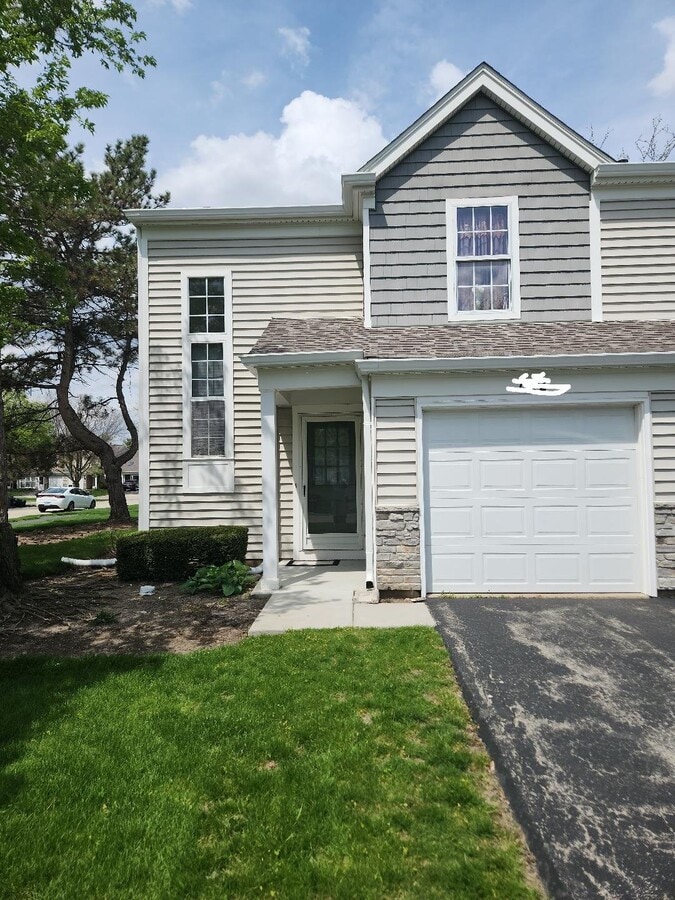 Photo - 1712 College Green Dr