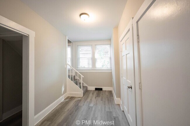 Photo - "Spacious 4-Bedroom Haven in Indianapolis ...