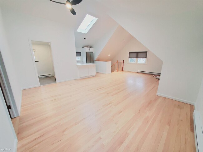 Photo - 1 br, 1 bath Condo - 1003 Shippan Ave Apt 3 Unidad Apt 3