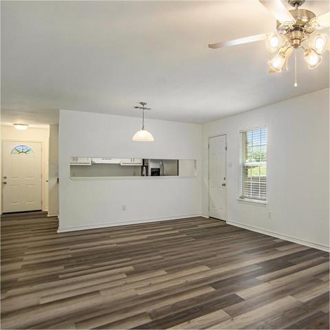 Photo - 2621 Lee Ave