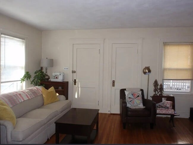 Photo - 94 Bourne St Unit 94 Bourne St #1
