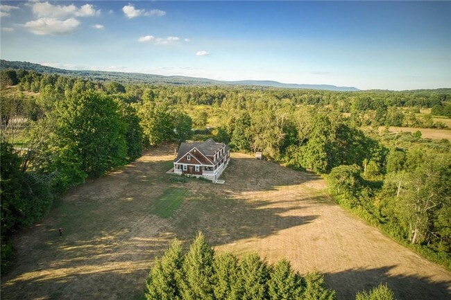 Photo - 309 Winterton Rd