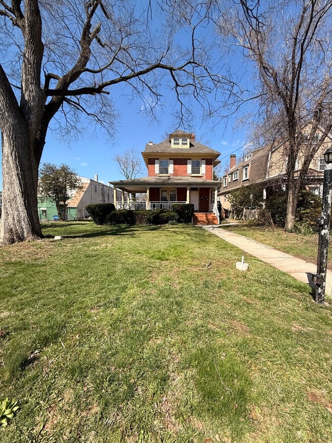 Photo - 1605 DeKalb St Unit 2