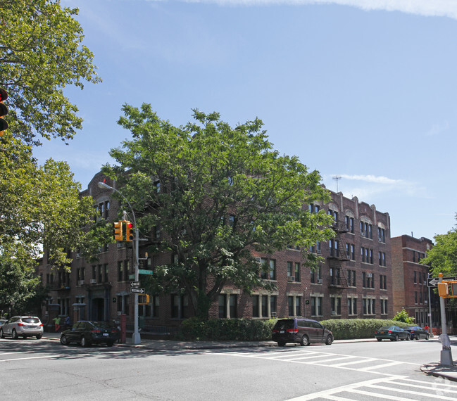 Building Photo - 1324 Carroll St Rental