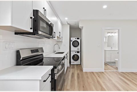 Photo - 12822-12229 229 St