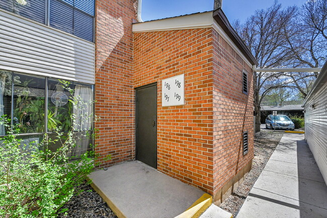 $1,300 - 1 Bed, 1 Bath Condo in Denver wit... - $1,300 - 1 Bed, 1 Bath Condo in Denver wit... Unit #199