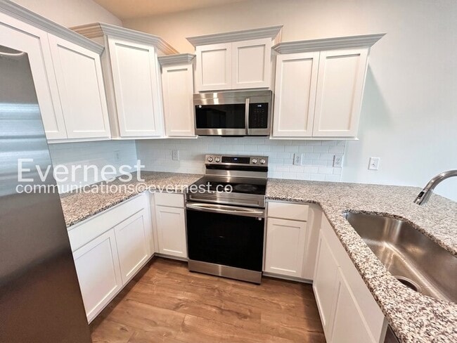 Photo - 232 Ansley Wy