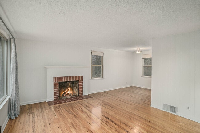 Photo - 228 NW 56th St